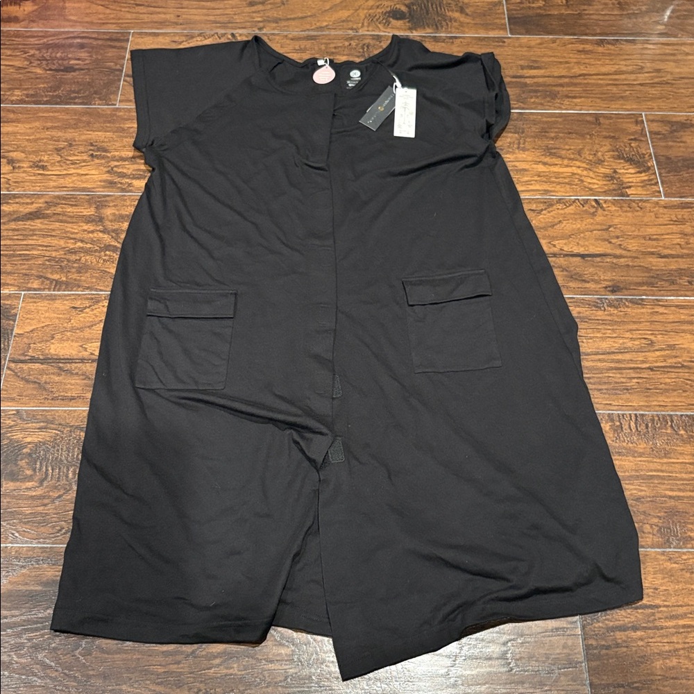 Kindred Bravely NWT Labor and Delivery Gown
